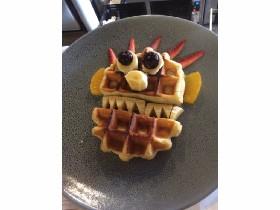 funny waffle face