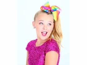 Talking to JoJo Siwa  2 1