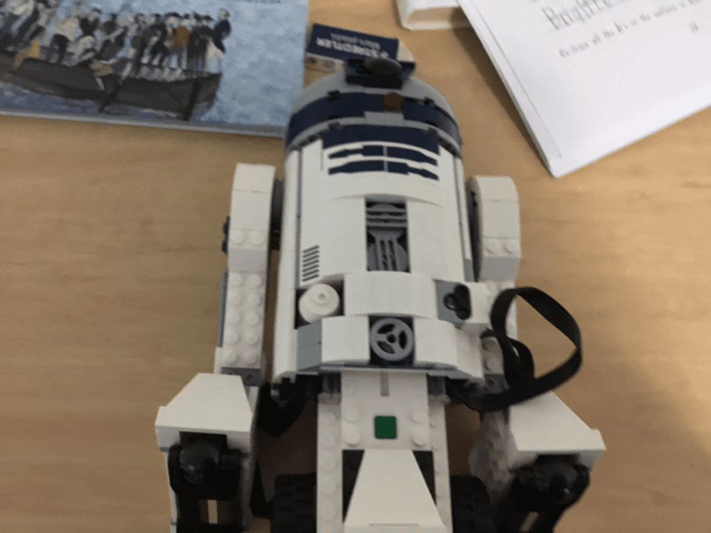 Lego R2-D2