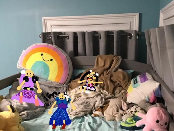 add ur oc in my room 💕🌈💕🌈💕 1