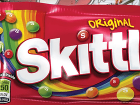 i wont my skittles nowww!